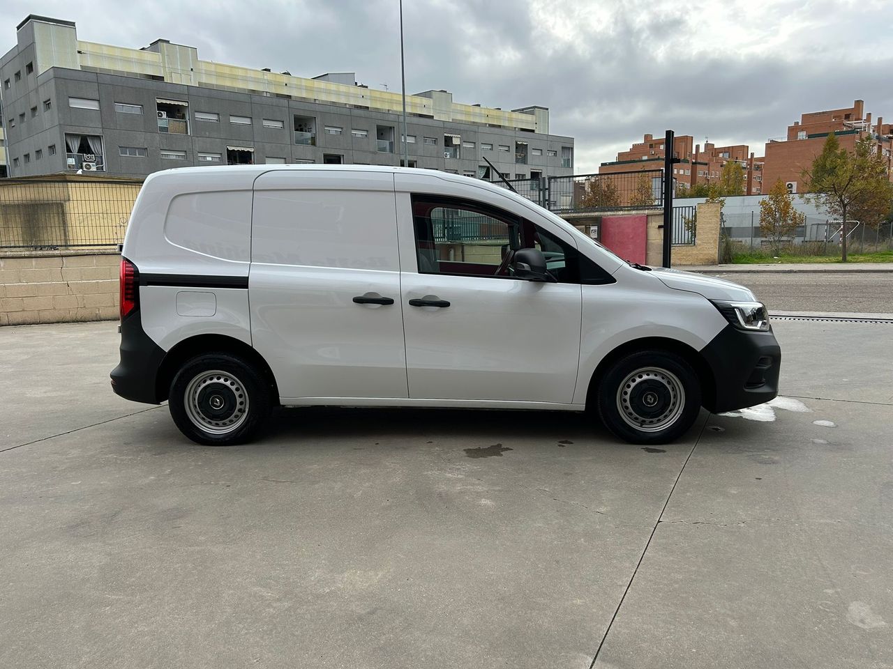 Renault Kangoo ABRETE SESAMO  - Foto 2