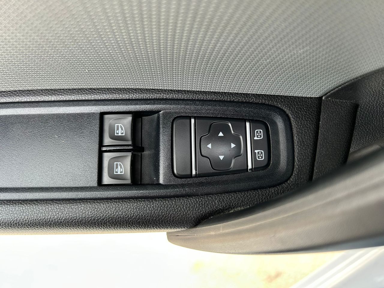 Renault Kangoo PROFESIONAL 1.5 BLUE DCI 75 CV  - Foto 2