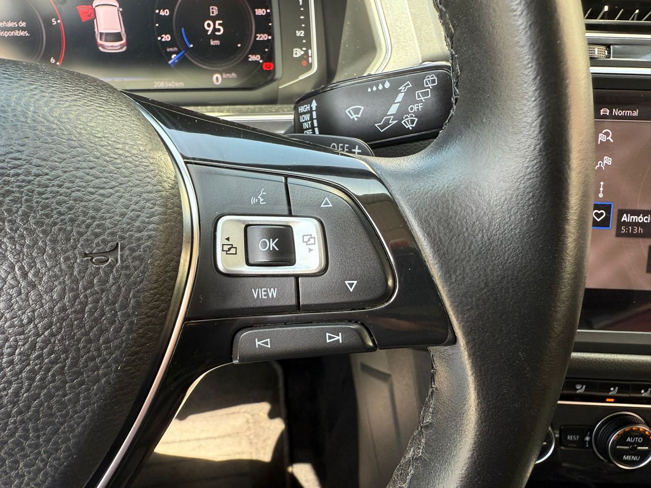 Volkswagen Tiguan Sport 2.0 TDI 147kW (200CV) 4Motion DSG - Foto 2