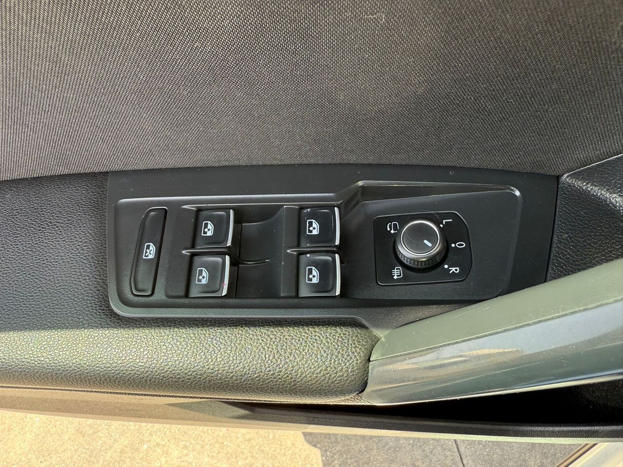 Volkswagen Tiguan Sport 2.0 TDI 147kW (200CV) 4Motion DSG - Foto 2