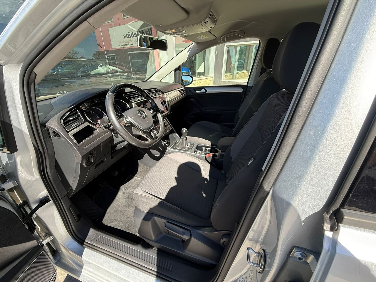 Volkswagen Touran Business 1.6 TDI 85kW (115CV) - Foto 2