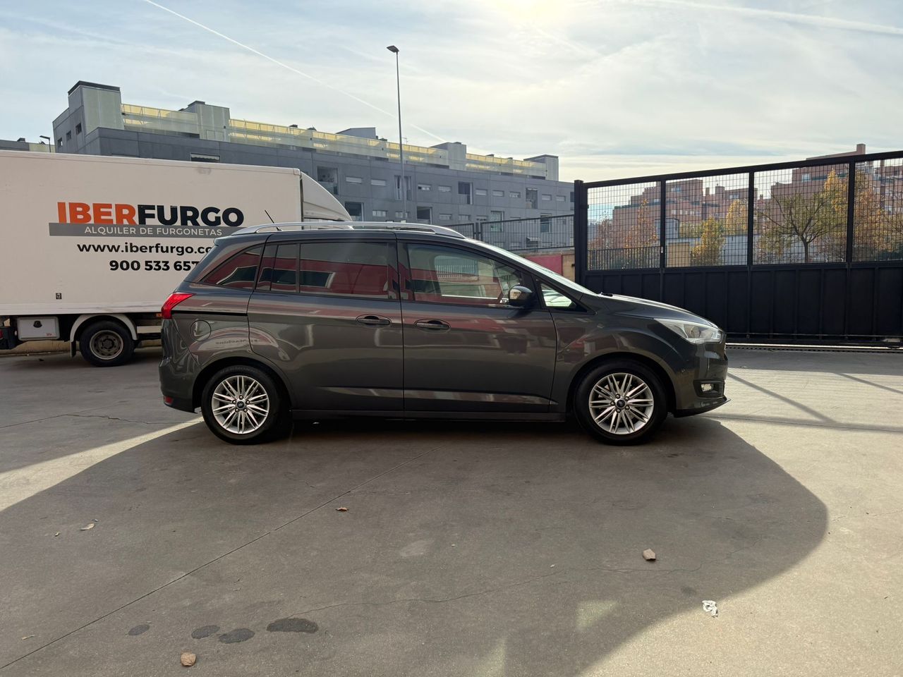 Ford Grand C-MAX 1.0 EcoBoost 92kW (125CV) Business - Foto 2