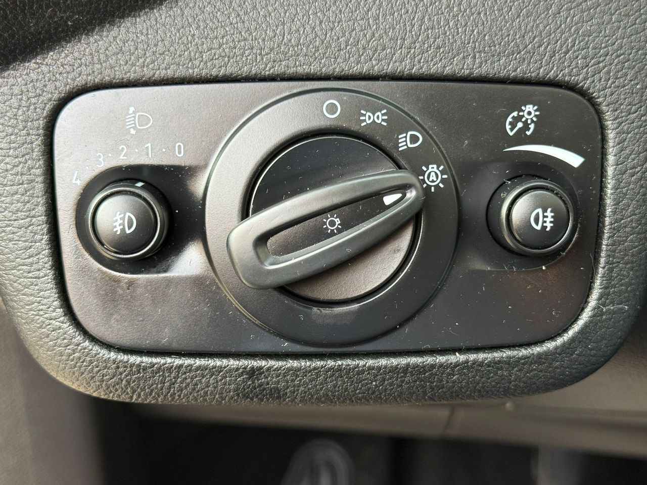 Ford Grand C-MAX 1.0 EcoBoost 92kW (125CV) Business - Foto 2