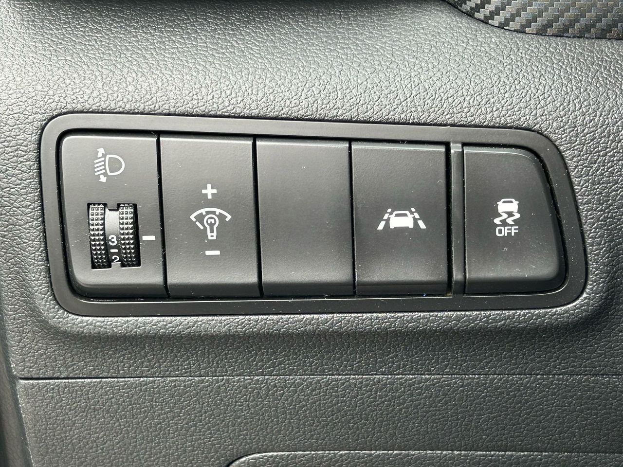 Hyundai Tucson 1.6 CRDI 85kW (116CV) 48V SLE 4X2 - Foto 2