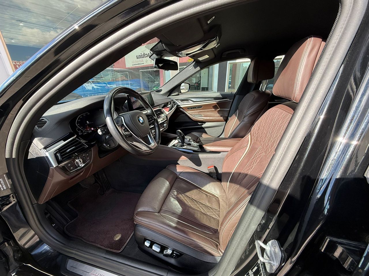 BMW Serie 5 530dA xDrive Touring - Foto 2