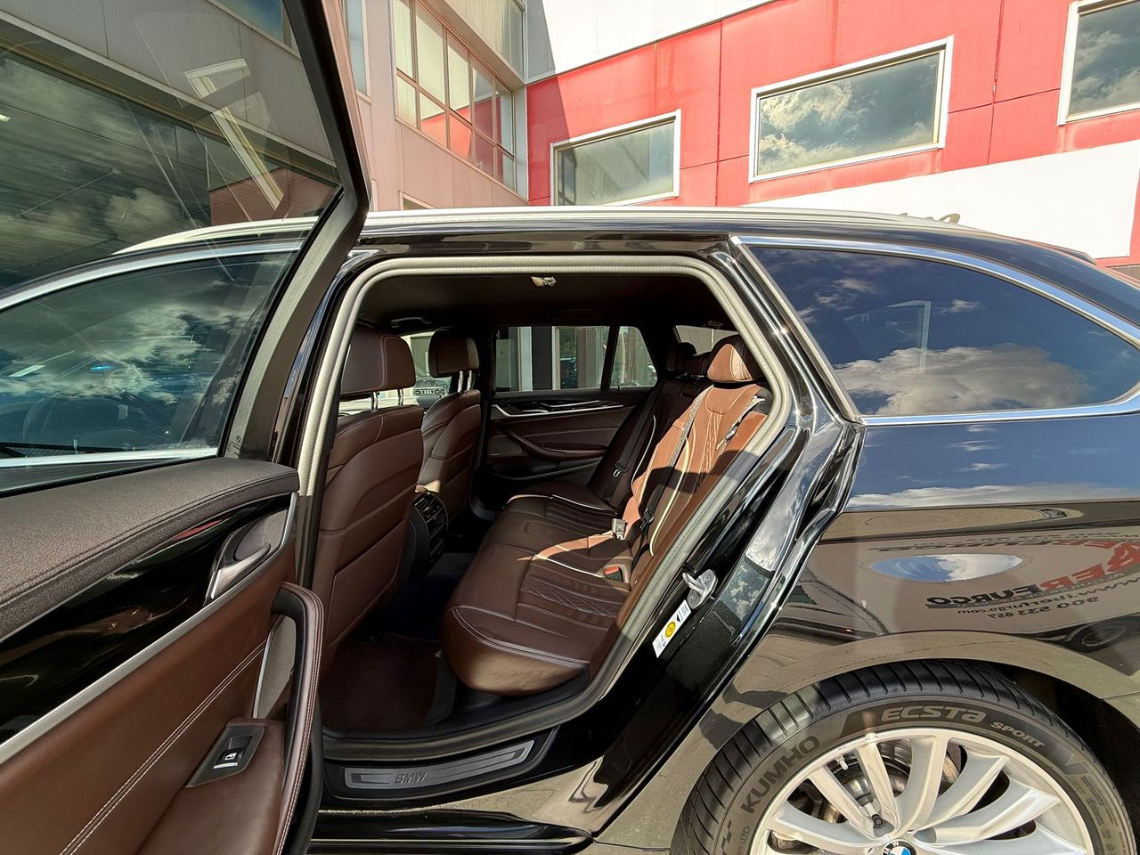 BMW Serie 5 530dA xDrive Touring - Foto 2