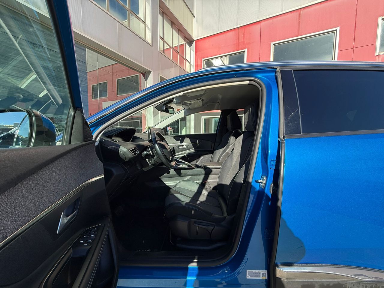 Peugeot 3008 1.5 BlueHDi 96kW (130CV) S&S Allure EAT8 - Foto 2