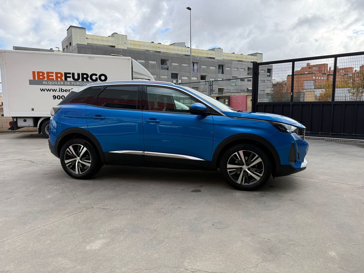 Peugeot 3008 1.5 BlueHDi 96kW (130CV) S&S Allure EAT8 - Foto 2