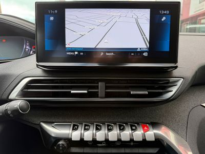 Peugeot 3008 1.5 BlueHDi 96kW (130CV) S&S Allure EAT8