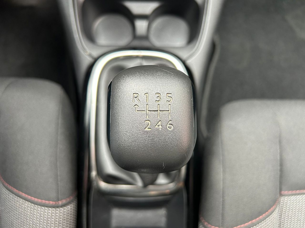 Citroën C4 Cactus BlueHDi 73KW (100CV) Shine - Foto 2