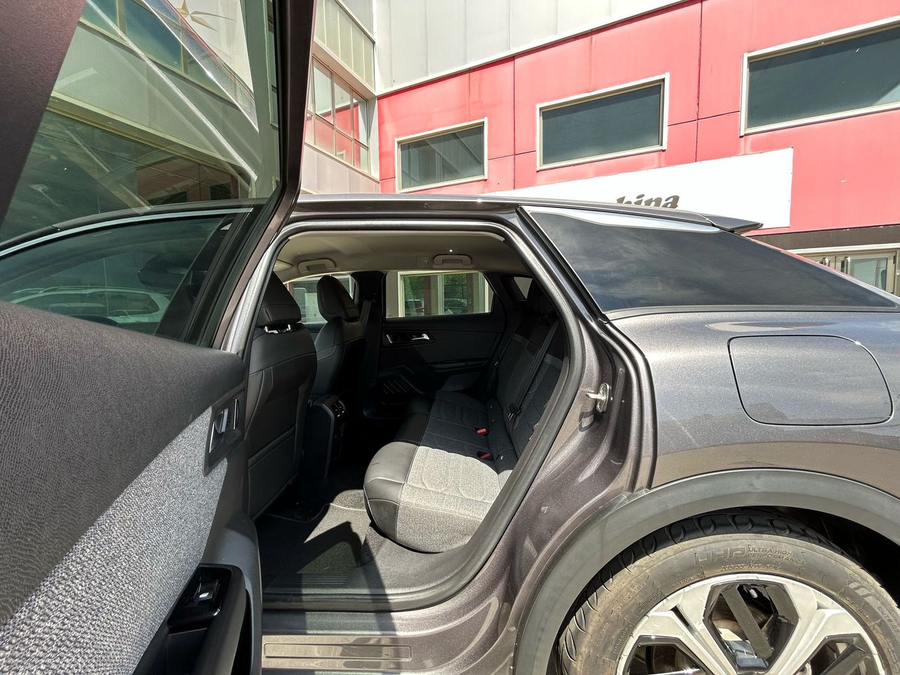 Citroën C5 X Hybrid 180 e-EAT8 Shine - Foto 2