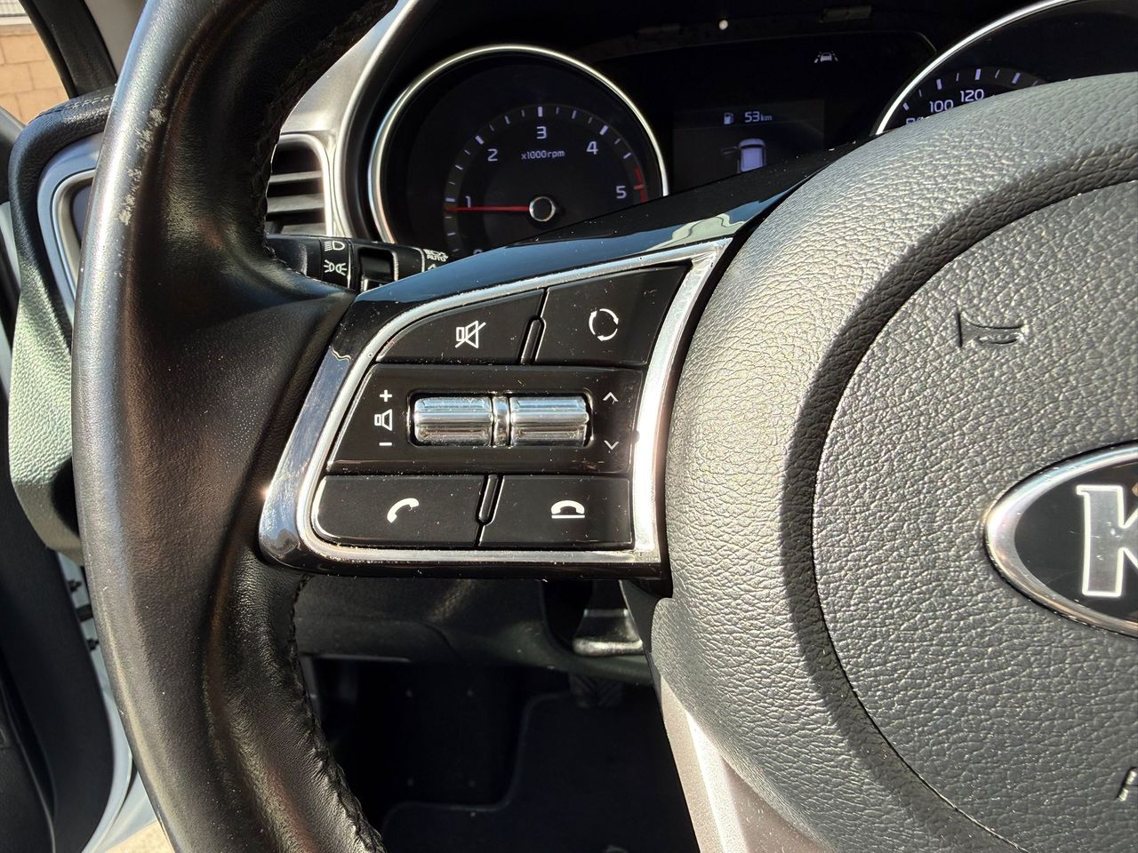 Kia Ceed 1.6 CRDi 85kW (115CV) Concept - Foto 2