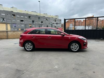 Kia Ceed 1.6 CRDi 85kW (115CV) Drive