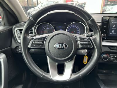 Kia Ceed 1.6 CRDi 85kW (115CV) Drive