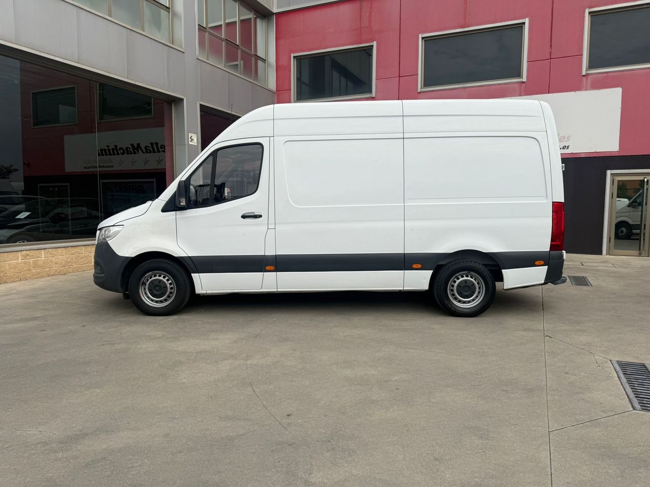 Mercedes Sprinter 314 CDI RWD L2 H2  - Foto 2