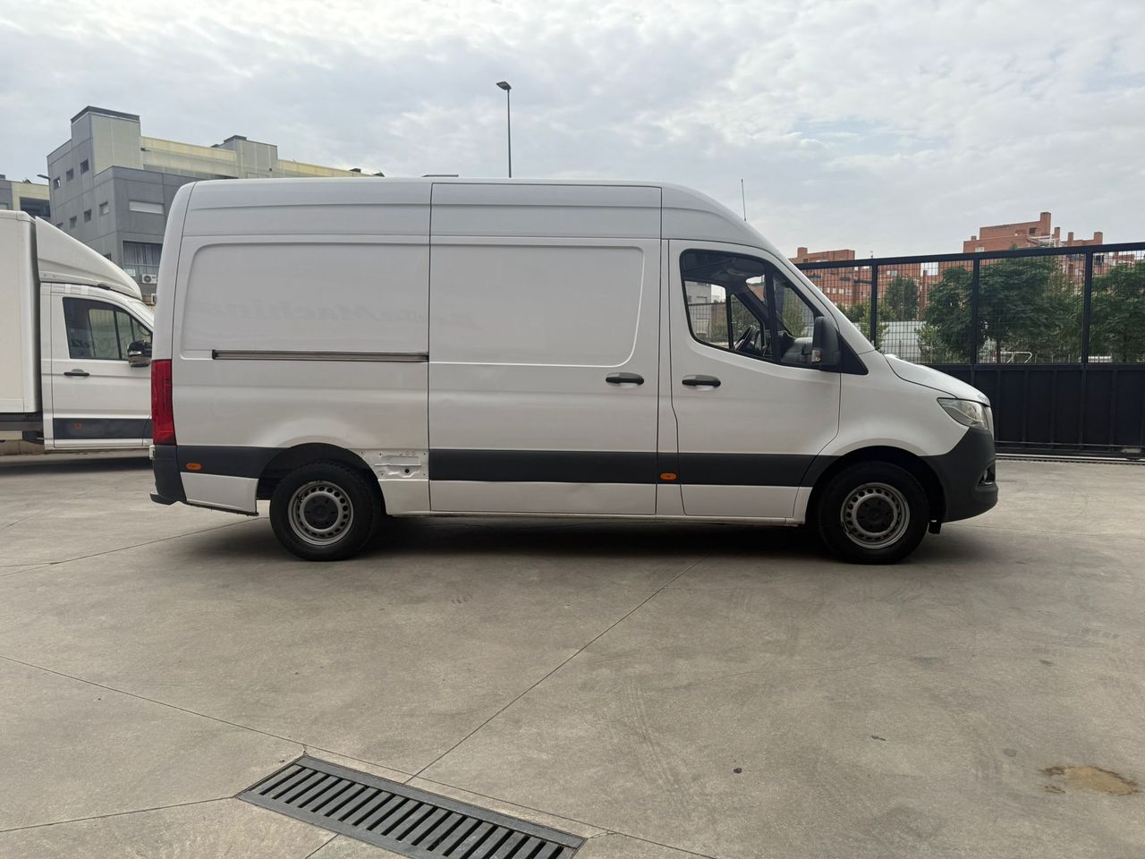 Mercedes Sprinter 314 CDI RWD L2 H2  - Foto 2