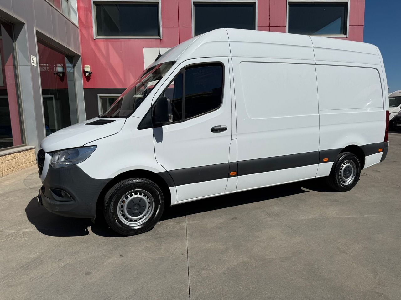 Mercedes Sprinter 314 CDI RWD L2 H2  - Foto 2