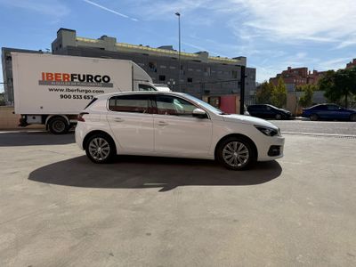 Peugeot 308 5p Allure Pack BlueHDI 130 S&S