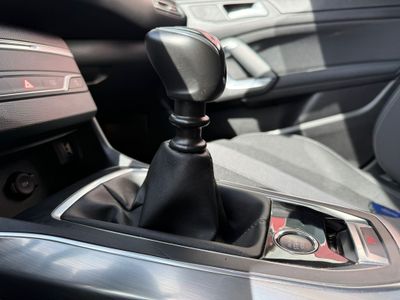 Peugeot 308 5p Allure Pack BlueHDI 130 S&S