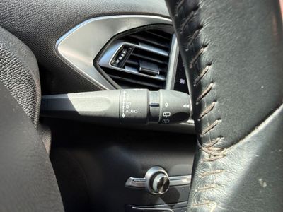 Peugeot 308 5p Allure Pack BlueHDI 130 S&S