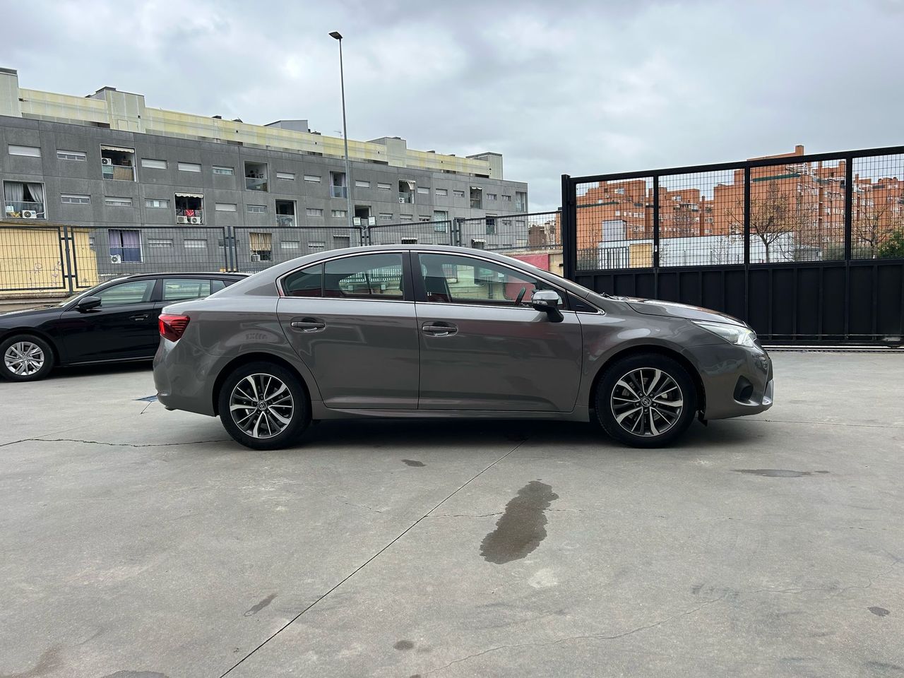 Toyota Avensis 2.0 150D ADVANCE - Foto 2