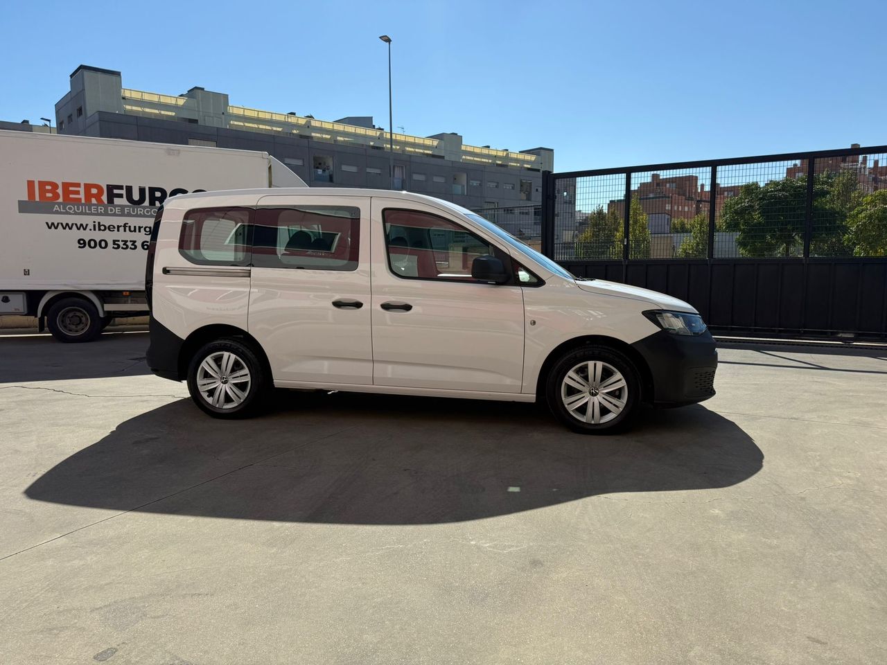Volkswagen Caddy 2.0 TDI EDITION  - Foto 2