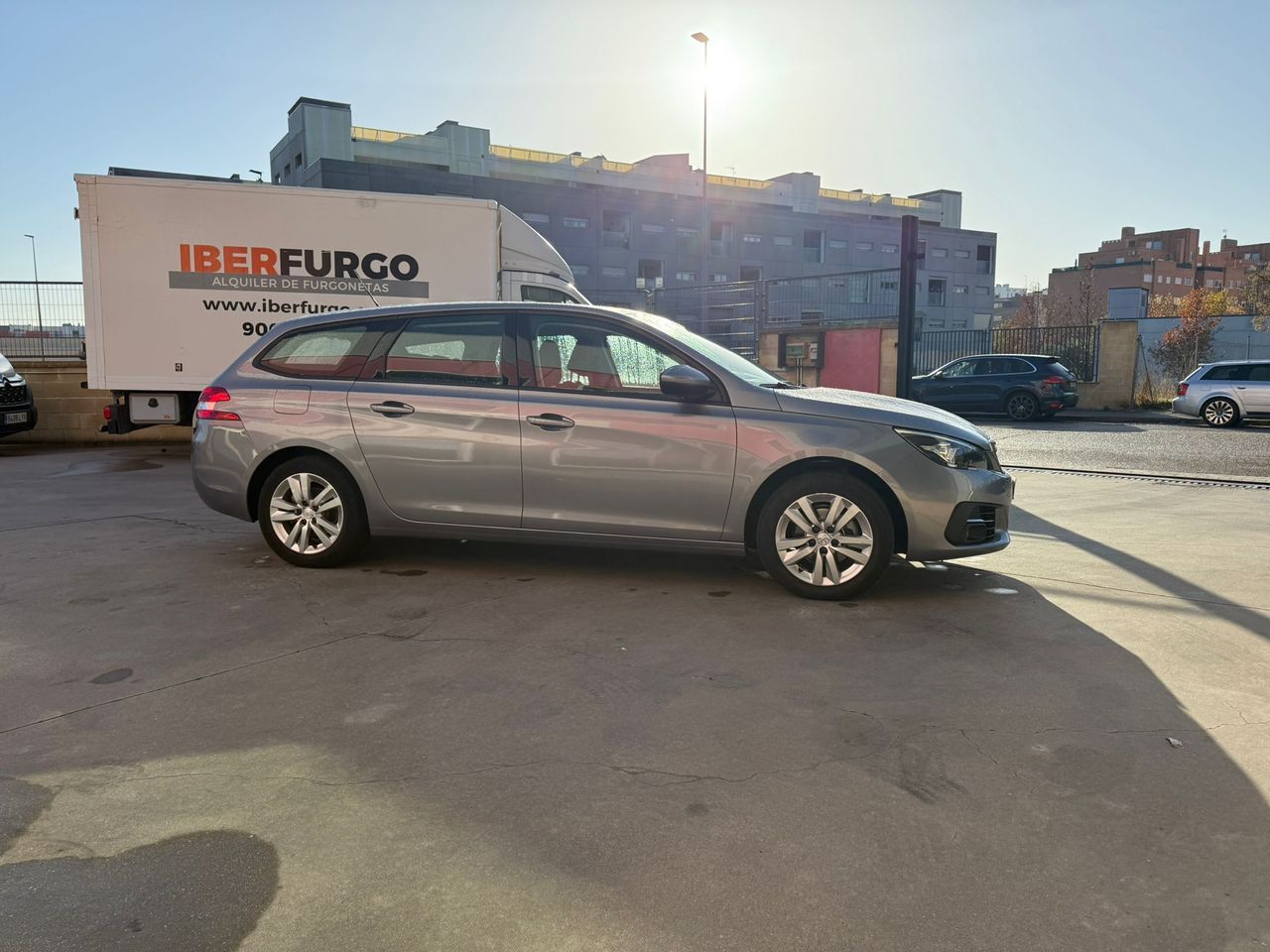 Peugeot 308 SW Active Pack BlueHDi 130 S&S EAT8 - Foto 2