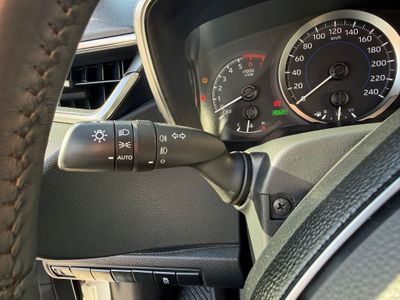 Toyota Corolla 1.8 125H ACTIVE TECH E-CVT