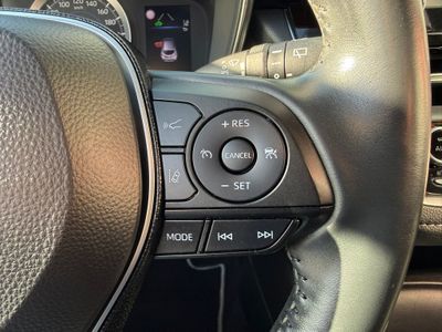 Toyota Corolla 1.8 125H ACTIVE TECH E-CVT