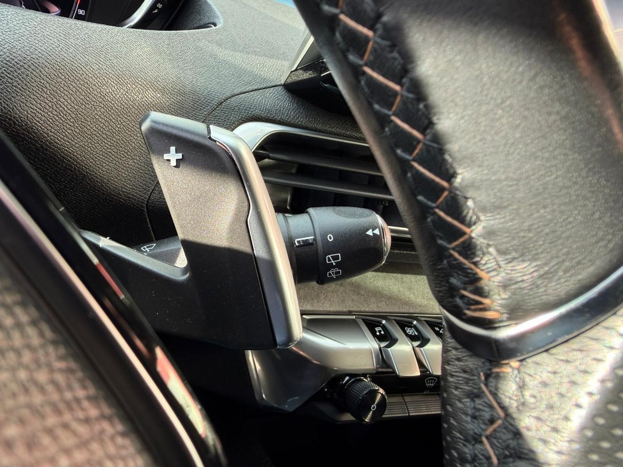 Peugeot 5008 1.5 BlueHDi 96kW S&S GT EAT8 - Foto 2