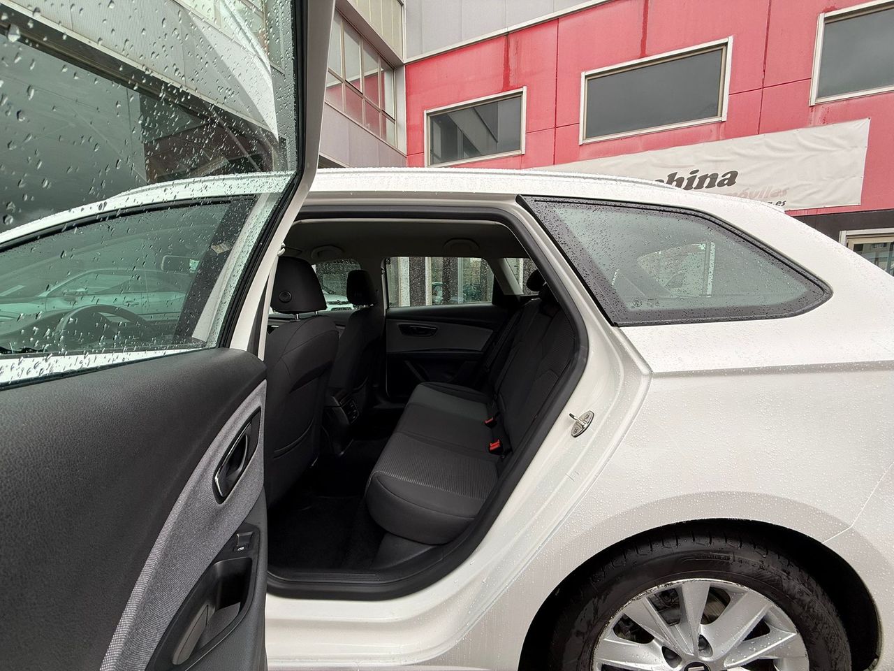 Seat Leon ST 1.6 TDI 85kW (115CV) St&Sp Style - Foto 2