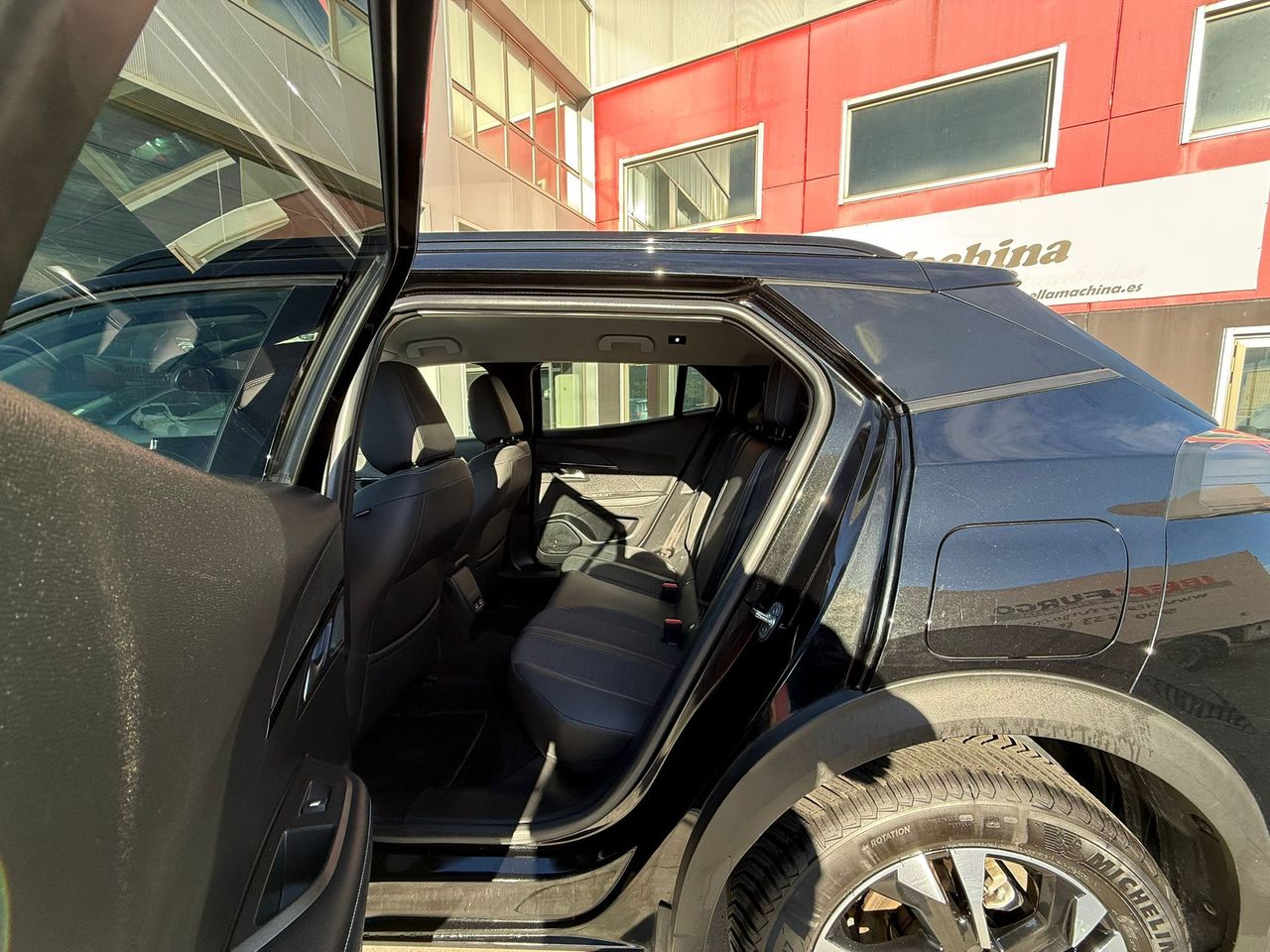 Peugeot 2008 Allure BlueHDI 81kW (110CV) - Foto 2