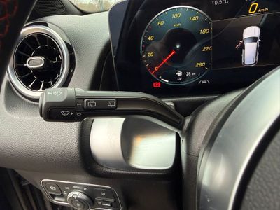 Mercedes GLB GLB 180