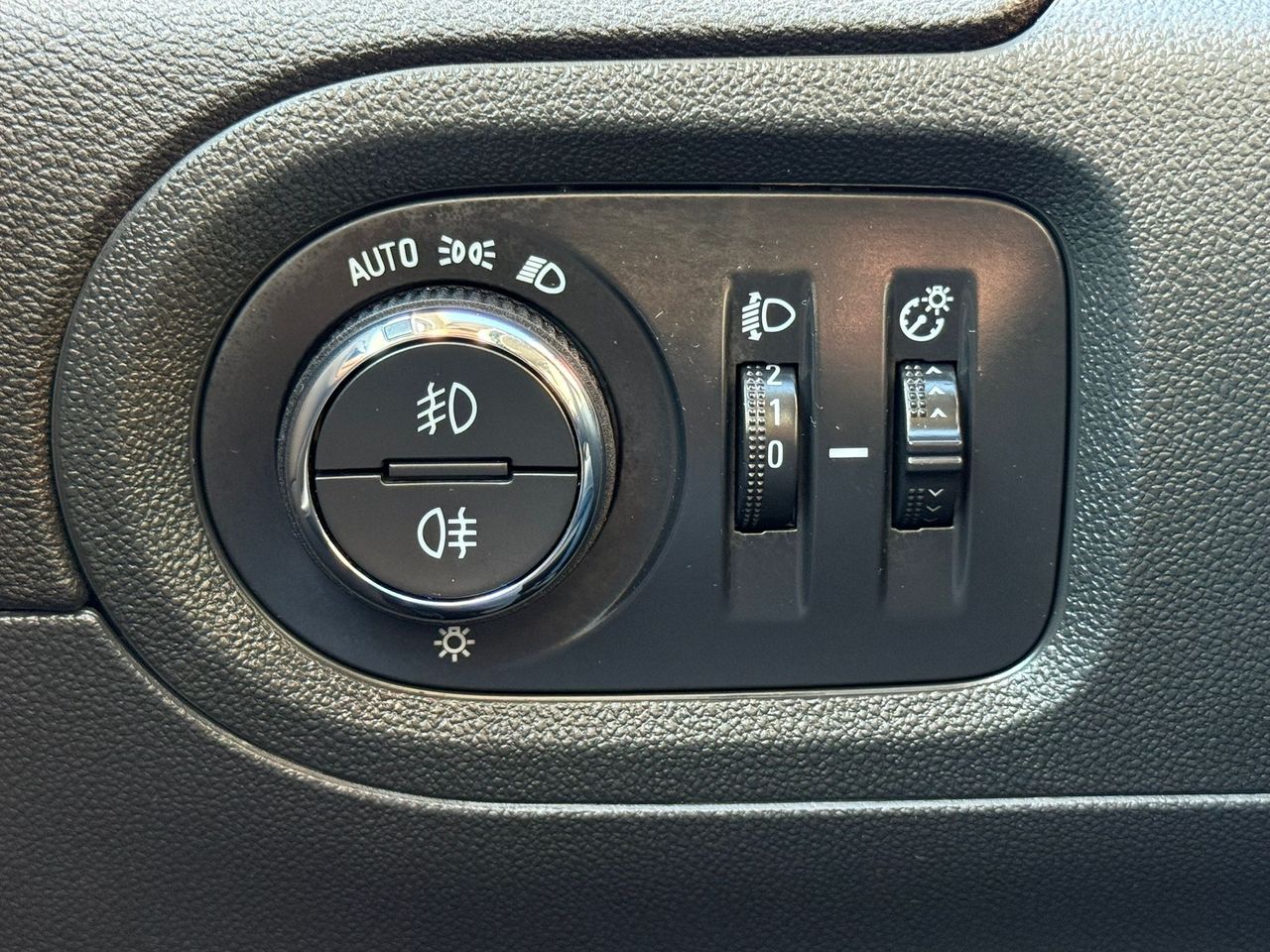 Opel Grandland X 1.2 Turbo Selective - Foto 2