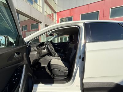 Opel Grandland X 1.2 Turbo Selective