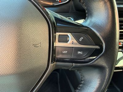 Peugeot 2008 Allure BlueHDI 81kW (110CV)