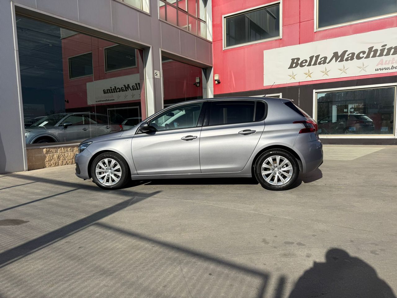 Peugeot 308 5p Style PureTech 130 S&S 6 Vel. MAN - Foto 2