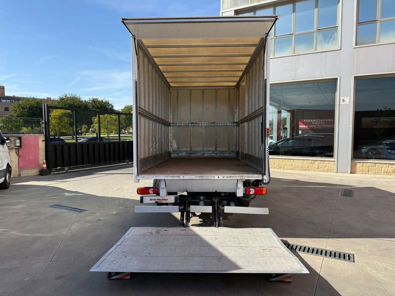 Citroën Jumper CARROZADA L4 CON TRAMPILLA  - Foto 2