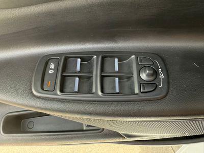 Jaguar XE 2.0D I4 132kW(180CV) RWD AT R-Dynamic SE