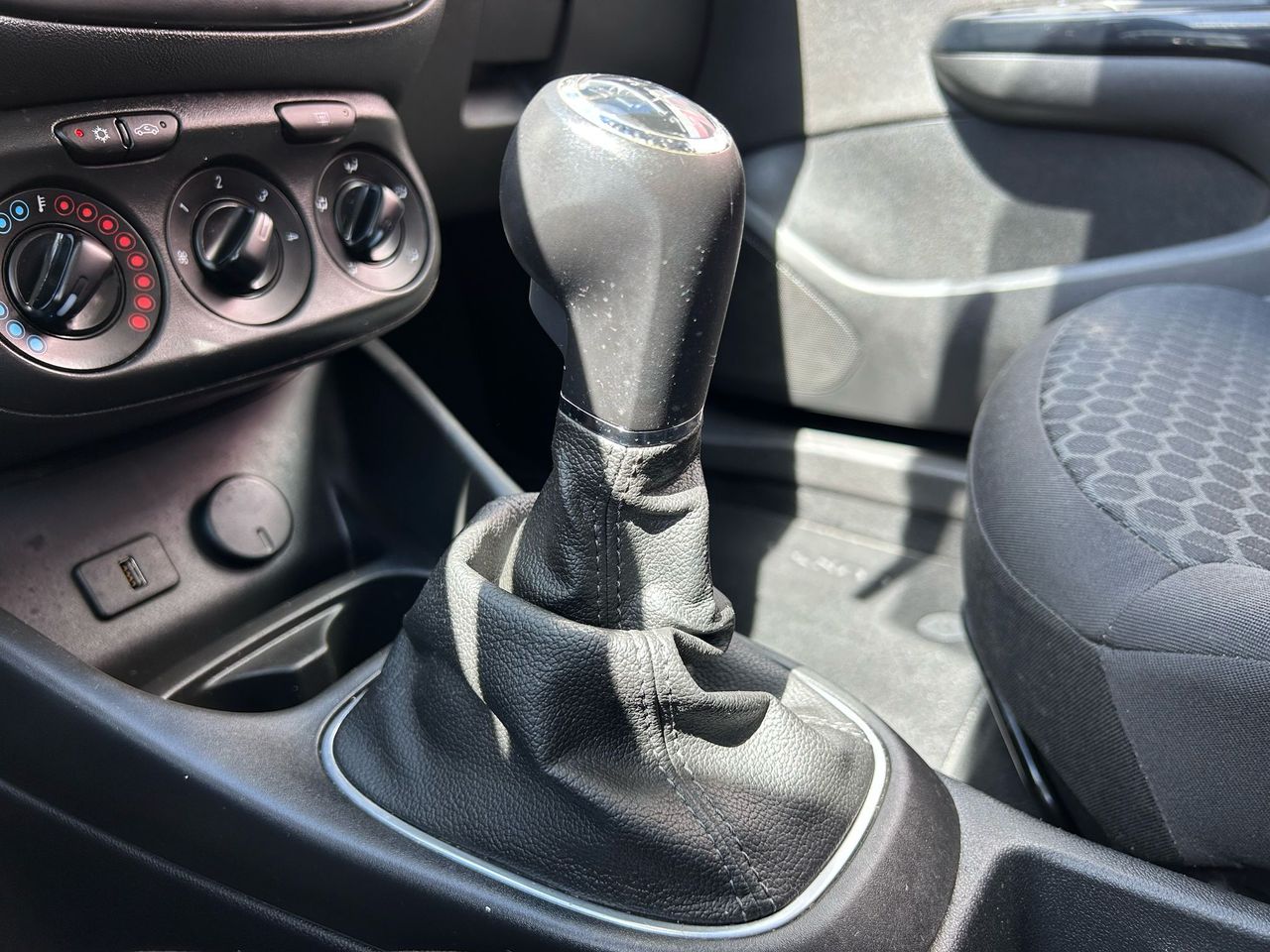 Opel Corsa 1.4 66kW (90CV) Selective Pro - Foto 2