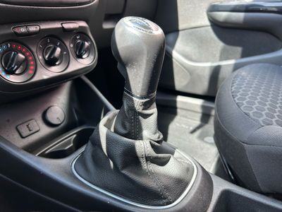 Opel Corsa 1.4 66kW (90CV) Selective Pro