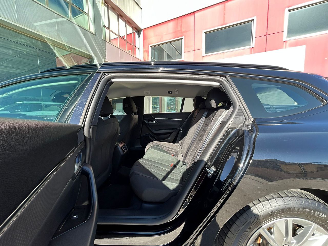 Peugeot 508 SW Active Pack BlueHDi 130 S&S EAT8 - Foto 2