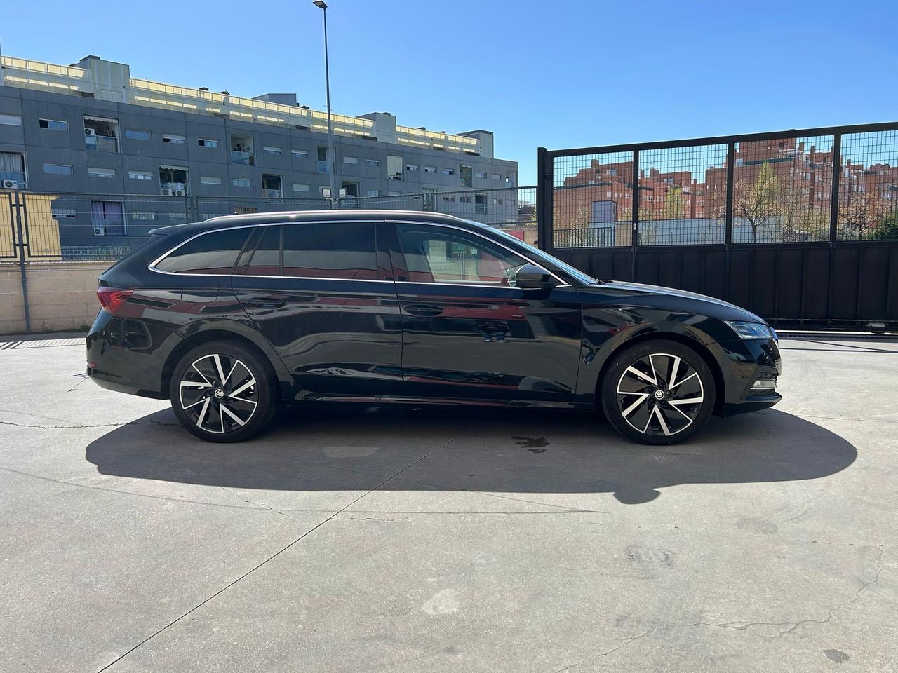 Skoda Octavia Combi 2.0 TDI 110kW (150CV) DSG Style - Foto 2