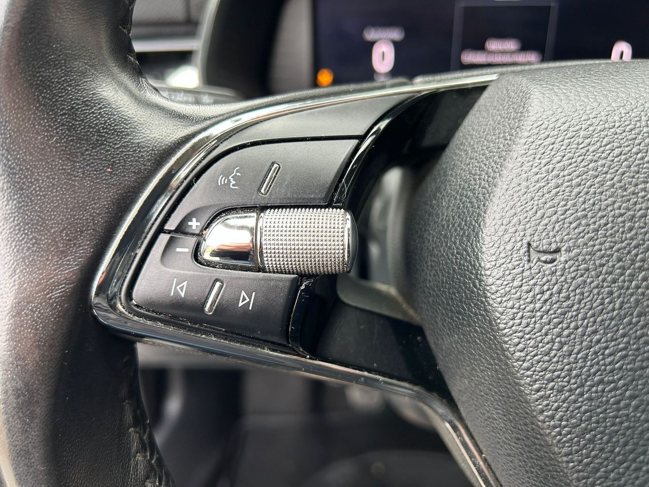 Skoda Scala 1.0 TSI 81KW (110 CV) Ambition - Foto 2