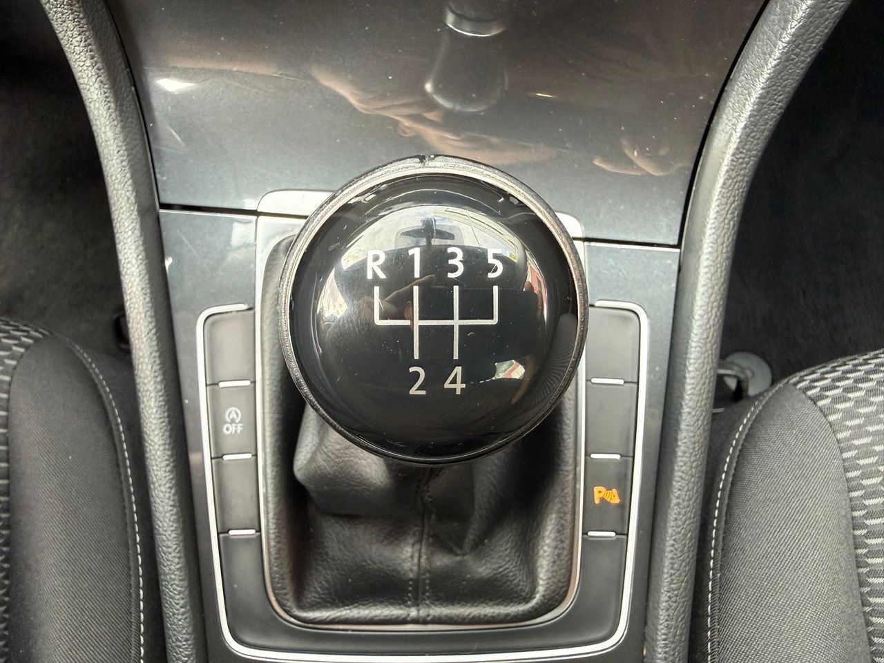 Volkswagen Golf Last Edition 1.6 TDI 85kW (115CV) - Foto 2