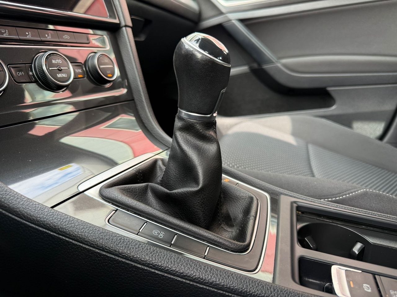 Volkswagen Golf Last Edition 1.6 TDI 85kW (115CV) - Foto 2