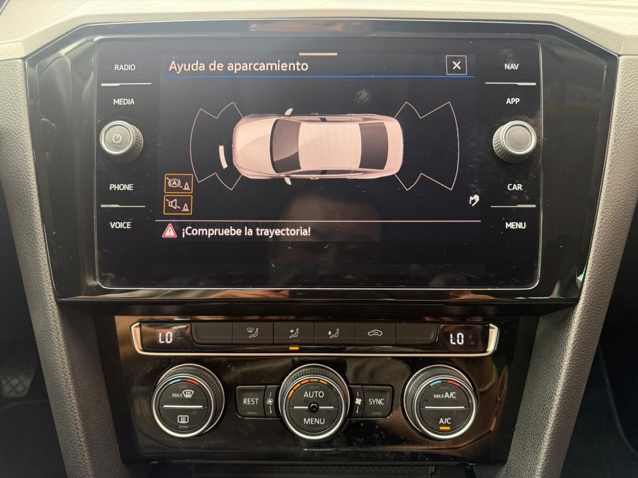 Volkswagen Passat Executive 2.0 TDI 110kW (150CV) - Foto 2