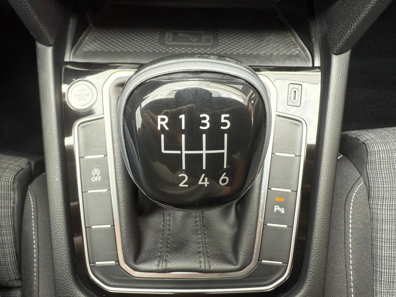 Volkswagen Passat Executive 2.0 TDI 110kW (150CV) - Foto 2