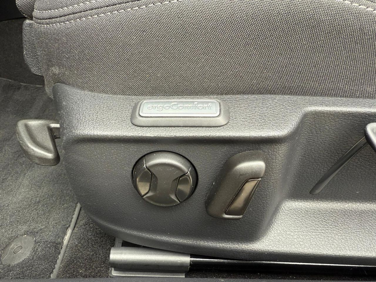 Volkswagen Passat Executive 2.0 TDI 110kW (150CV) - Foto 2