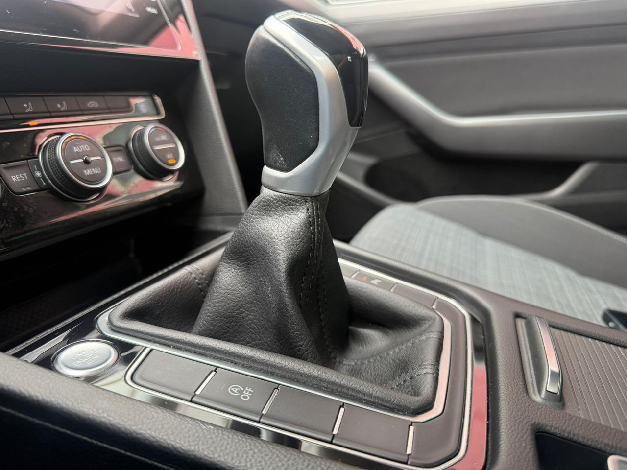 Volkswagen Passat Executive 2.0 TDI 110kW (150CV) - Foto 2